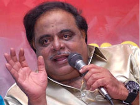 ಕಣದಲ್ಲಿರುವ ಸಿನಿ ತಾರೆಗಳ ಚಿತ್ರಗಳ ಪ್ರಸಾರಕ್ಕೆ ಬ್ರೇಕ್