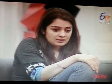 ಋಷಿಕುಮಾರನಿಗೆ ಸ್ಟುಪಿಡ್ ಫೆಲೋ ನಿಖಿತಾ ಬೈಗುಳ