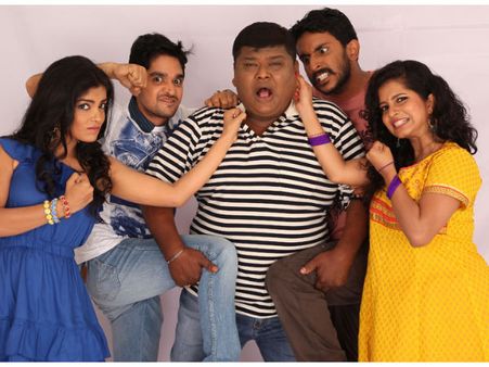 ನೆಚ್ಚಿನ ಚಿತ್ರಮಂದಿರಗಳಲ್ಲಿ ಕಾಮಿಡಿ ಚಿತ್ರ 'ಪರಾರಿ'