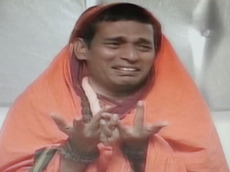 ಗೊಳೋ ಎಂದು ಕಣ್ಣೀರಿಟ್ಟ ಋಷಿಕುಮಾರ ಸ್ವಾಮಿ