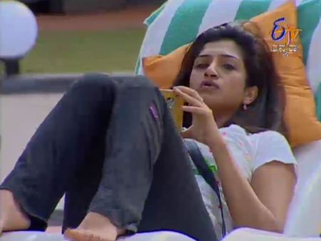 ಮುಚ್ಚಿಕೊಂಡು ನಿನ್ನ ಕೆಲಸ ನೋಡಿಕೋ ಎಂದ ರಿಷಿಕಾ