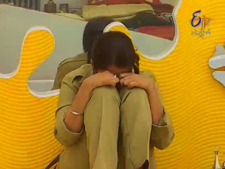 ಶರ್ಮಾ ಬೈಗುಳಕ್ಕೆ ಕಂಗಾಲಾಗಿ ಕಂಬನಿಗರೆದ ನಿಕಿತಾ