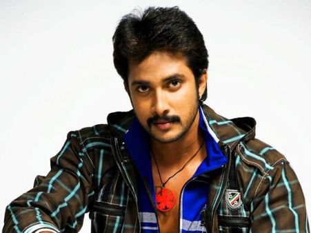 ಚಂದ್ರ ವಿವಾದಕ್ಕೆ ತುಪ್ಪ ಸುರಿದ ಪ್ರೇಮ್ ಕುಮಾರ್