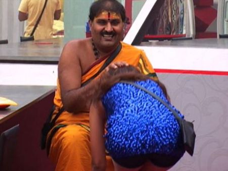 ಚಂದ್ರಿಕಾಗೆ ಸಿಹಿಮುತ್ತು ಕೊಟ್ಟ ಅರುಣ್ ಸಾಗರ್