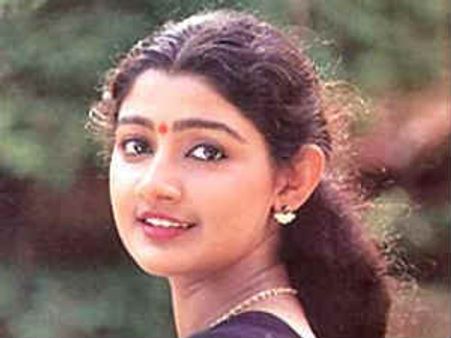 ಕೇರಳ ಕಾಲೇಜ್‌ ಹುಡುಗಿ ದಿವ್ಯಾ ಉನ್ನಿ ಕನ್ನಡದಲ್ಲಿ