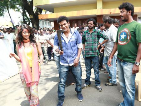 ಶಿವಣ್ಣ ಸಿಕ್ಸ್ ಪ್ಯಾಕ್ 'ಭಜರಂಗಿ' ಶೂಟಿಂಗ್ ಡೀಟೇಲ್ಸ್