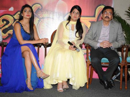 ನಟ ಪ್ರೇಮ್ ವಿರುದ್ದ ರೂಪಾ ಅಯ್ಯರ್ ಸಿಡಿಸಿದ ಬಾಂಬ್