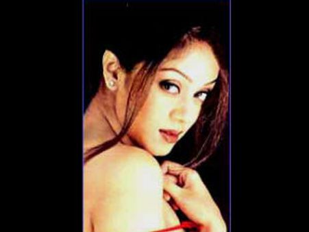 ಈ ಸುಂದರಿ ಕನ್ನಡಕ್ಕೆ ಯಾಕಯ್ಯಾ !