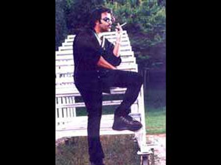 ದಾರಿಕಾಣದಾಗಿದೆ... ಅಂತ ರವಿ