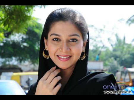 ಕನ್ನಡದ 'ಸಿಂಪಲ್ ಸ್ಟಾರ್' ಸುಧಾರಾಣಿಗೆ ವಿಶ್ ಮಾಡಿ