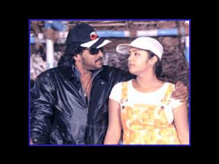 ಬೆಂಗಳೂರು ಸುತ್ತಮುತ್ತಲೆಲ್ಲಾ ಹರಿದಾಡುತ್ತಿದೆ ‘ನಾಗರಹಾವು’