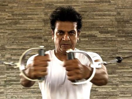 ಕನ್ನಡ ರಾಜ್ಯೋತ್ಸವಕ್ಕೆ ಶಿವಣ್ಣ 'ಭಜರಂಗಿ' ತೆರೆಗೆ