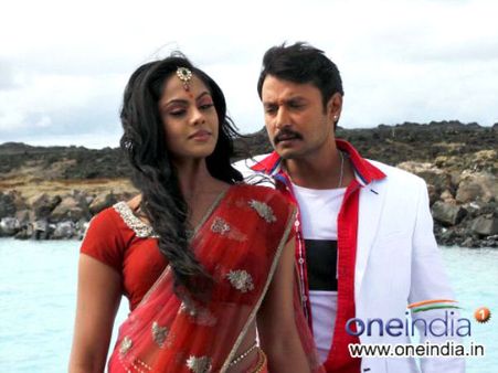 ನಟ ದರ್ಶನ್ ಹೆಲಿಕಾಪ್ಟರ್ ನಲ್ಲೇ ಡಿಶುಂ ಡಿಶುಂ