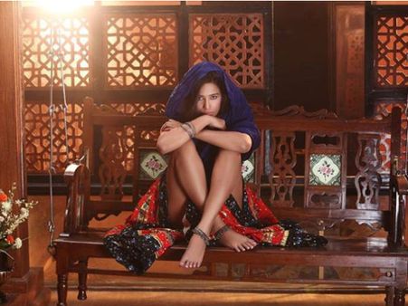 ರು.2 ಕೋಟಿ ಕೊಡ್ತೀವಿ ಅಂದ್ರು ಪೂನಂ ಕ್ಯಾರೆ ಅಂತಿಲ್ಲ