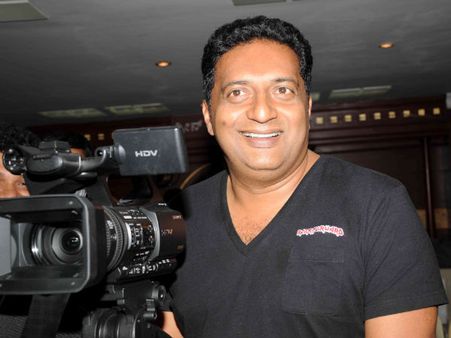 ಸ್ಟೀವನ್ ಸ್ಪೀಲ್ ಬರ್ಗ್ ಚಿತ್ರದಲ್ಲಿ ಕನ್ನಡಿಗ ಪ್ರಕಾಶ್ ರೈ