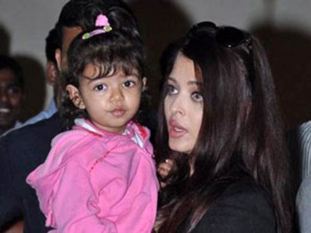 ಎರಡನೇ ಮಗು ಬಗ್ಗೆ ಗುಲ್ಲೆಬ್ಬಿಸಬೇಡಿ: ಐಶ್ವರ್ಯಾ