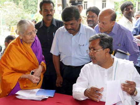 ನಟಿ ಶಾಂತಮ್ಮ ಮೂಕ ನೋವಿಗೆ ಮಿಡಿದ ಚಿತ್ರರಂಗ