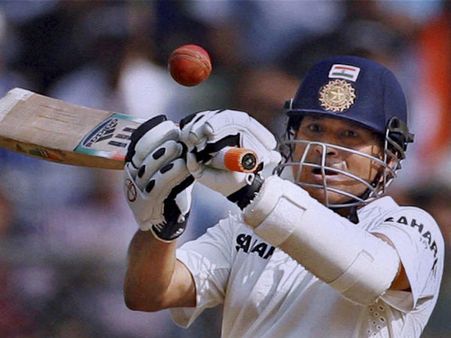 ಸೆಲೆಬ್ರಿಟಿ ಕ್ರಿಕೆಟ್ ಲೀಗ್ ಪಂದ್ಯಕ್ಕೆ ಸಚಿನ್ ತೆಂಡೂಲ್ಕರ್