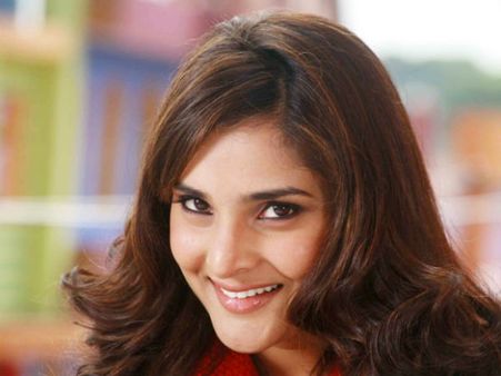 ಕನ್ನಡದ ಹೀರೋಯಿನ್ ಗಳಾದ್ರು ಐಟಂ ಬ್ಯೂಟೀಸ್