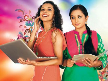 ಅಕ್ಕ ತಂಗಿ ಬಾಂಧವ್ಯದ ಹೊಸ ಕಥನ 'ಮೇಘ ಮಯೂರಿ'