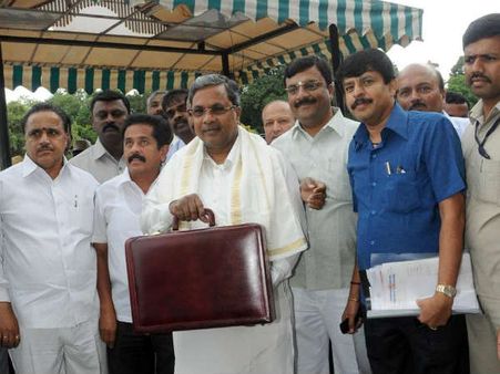 ಚಿತ್ರೋದ್ಯಮದ ಮೂಗಿಗೆ ತುಪ್ಪ ಸವರಿದ ಸಿದ್ದು ಬಜೆಟ್