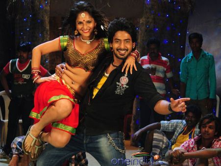 ಕಟಕಟೆಯಲ್ಲಿ ಡೈನಾಮಿಕ್ ಪ್ರಿನ್ಸ್ ಪ್ರಜ್ವಲ್ ದೇವರಾಜ್