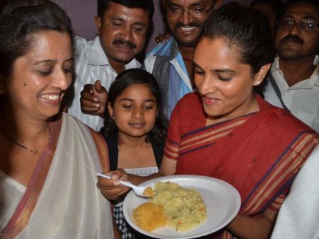 ಮಂಡ್ಯ ಕ್ವಿನ್ ರಮ್ಯಾ ಸೀರೆ ಮ್ಯಾಜಿಕ್ ಹಿಂದಿನ ಕಥೆ