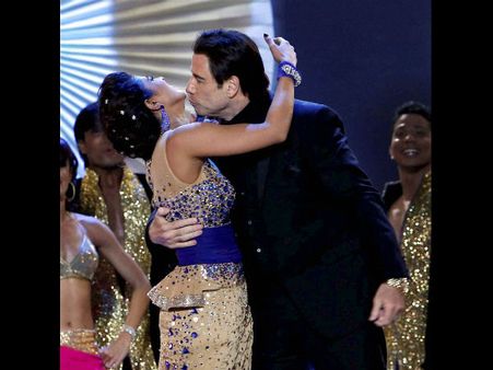 ಪ್ರಿಯಾಂಕಾಗೆ ಜಾನ್ ಟ್ರವೋಲ್ಟಾ ಹೈವೋಲ್ಟೇಜ್ ಕಿಸ್