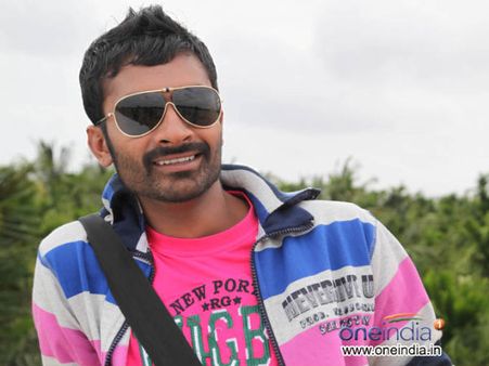 ಸಿಕ್ಸ್ ಪ್ಯಾಕ್ ಗಾಗಿ ಟೈಟ್ ಆದ ಲೂಸ್ ಮಾದ ಯೋಗಿ