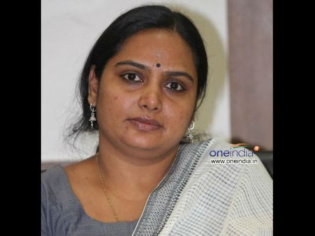 ಮನೆಕೆಲಸದಾಕೆ ಮೇಲೆ ಶ್ರುತಿ ಮಾನನಷ್ಟ ಮೊಕದ್ದಮೆ