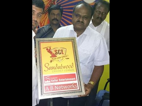 ಸ್ಯಾಂಡಲ್ ವುಡ್ ಕ್ರಿಕೆಟ್ ಲೀಗ್ ಒಗ್ಗಟ್ಟಿನ ಆಟಕ್ಕೆ ರೆಡಿ