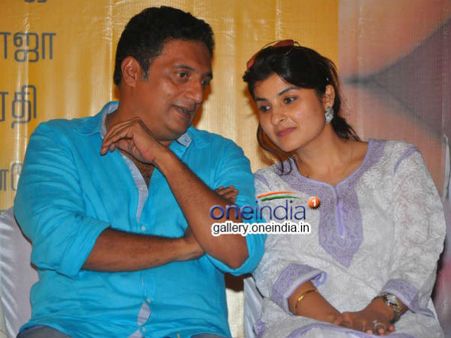 ಇಪ್ಪತ್ತಾರು ಸ್ಪೆಷಲ್ ಕಳ್ಳರ ಬೆನ್ನಟ್ಟಲಿರುವ ಪ್ರಕಾಶ್ ರೈ