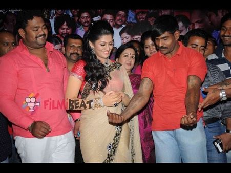 ರಾಧಿಕಾ ಹುಟ್ಟುಹಬ್ಬದಲ್ಲಿ ಯಾರೇ ನೀ ಅಭಿಮಾನಿ?