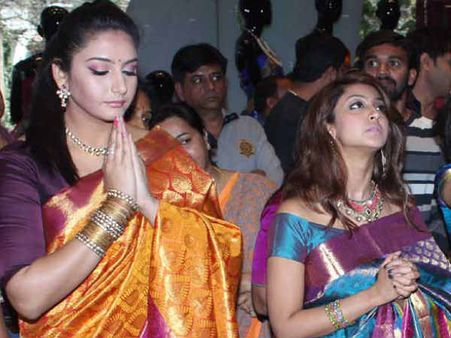 ತಣ್ಣಗಾದ 'ನೀರ್ ದೋಸೆ'ಗೆ ರಾಗಿಣಿ ಬಿಸಿಬಿಸಿ ತುಪ್ಪ