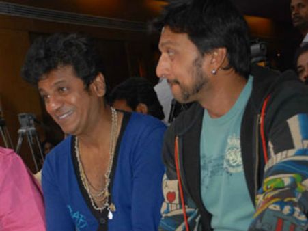 ಶಿವಣ್ಣ, ಕಿಚ್ಚ ನಡುವೆ ತಂದಿಟ್ಟ ವಿಘ್ನ ಸಂತೋಷಿಗಳಾರು?