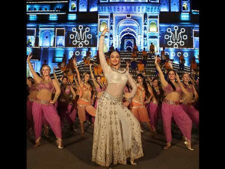 ನಾಟ್ಯ ಮಯೂರಿ ಸೋನಾಕ್ಷಿ ಸಿನ್ಹಾ ಖತರ್ನಾಕ್ ಡಾನ್ಸ್