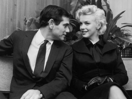 ಲಕ್ಷಾಂತರ ಡಾಲರ್ ಗೆ ಮರ್ಲಿನ್ ಮನ್ರೋ ಬ್ರಾ ಹರಾಜು