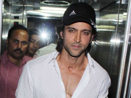 ಮುಂಬೈ ಪೊಲೀಸ್ ಸ್ಟೇಷನ್ ಮೆಟ್ಟಿಲೇರಿದ ಹೃತಿಕ್