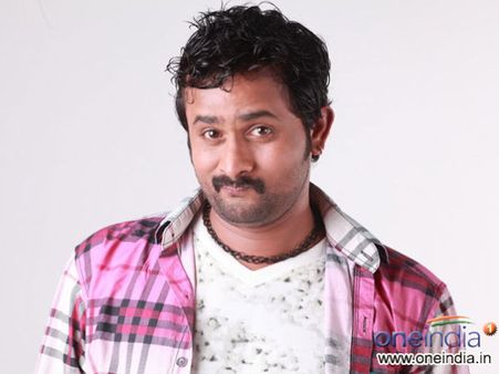 ಡೈಮಂಡ್ ಸ್ಟಾರ್ ಶ್ರೀನಗರ ಕಿಟ್ಟಿಗೆ ಹೈವೇಯಲ್ಲೇ ಲವ್ವು