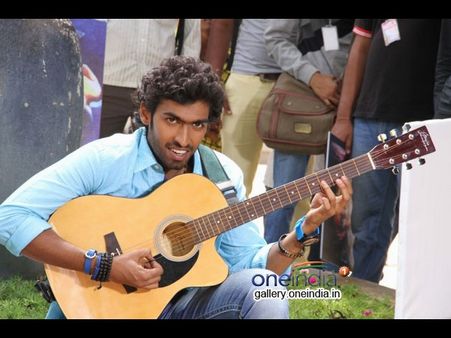 ವಿಮರ್ಶಕರು 'ಸಿದ್ದಾರ್ಥ'ನನ್ನ ಮೆಚ್ಚಿದ್ದಾರಾ? ಇಲ್ಲಿ ಓದಿ..