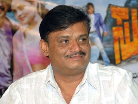 ಮುಟ್ಟಿದ್ರೆ ಮುನಿ, ಸಿನಿಮಾದಲ್ಲೂ ರಾಜಕೀಯಾನಾ?