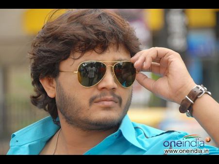 ಗಣಿ ವಿರುದ್ದ ದಿನೇಶ್ ಗಾಂಧಿ ನೀಡಿರುವ ದೂರಿನಲ್ಲೇನಿದೆ?