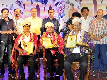 'ಚಾಲಿ ಪೋಲಿಲು' ಕಲಾವಿದರಿಗೆ ಹೊಸ ಬಿರುದು ಸನ್ಮಾನ