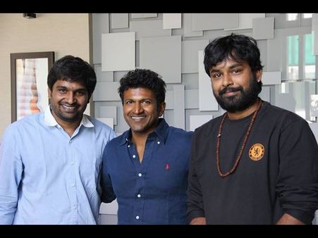 ಶೇಷಾದ್ರಿ ವಿರುದ್ಧ ವೈರಸ್ ವೀರು ಫೇಸ್ ಬುಕ್ ನಲ್ಲಿ ಕಿಡಿ