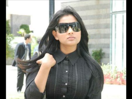 ಸದ್ದಿಲ್ಲದಂತೆ ಬೆಂಗಳೂರಿಗೆ ವಾಪಸ್ಸಾದ ನಟಿ ರಮ್ಯಾ