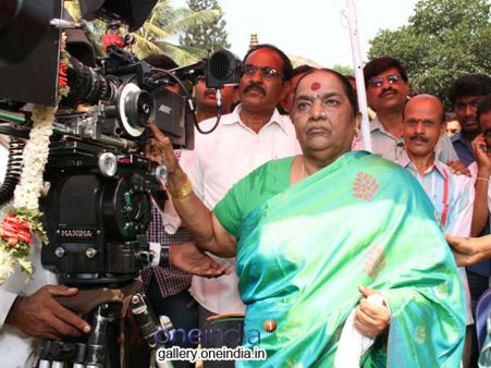 ಬೆಂಗಳೂರು ವಿವಿಯಿಂದ ಪಾರ್ವತಮ್ಮ ರಾಜ್ ಕುಮಾರ್ ಗೆ ಗೌರವ ಡಾಕ್ಟರೇಟ್