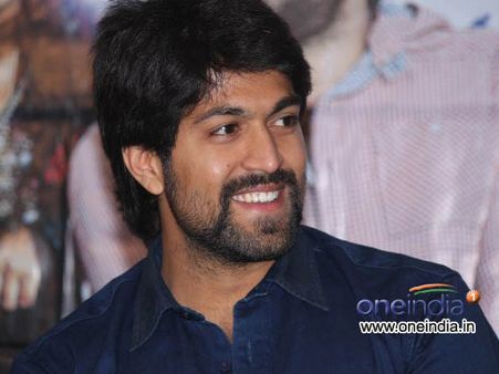 ಬೀದಿಗಿಳಿದಿರುವ ನಿರ್ಮಾಪಕರ ಬಗ್ಗೆ ಯಶ್ ಹೇಳೋದೇನು?