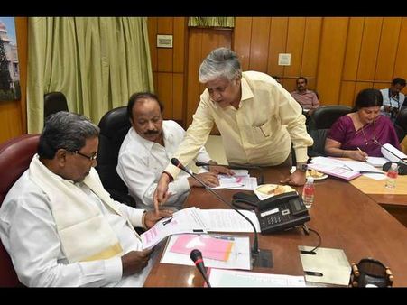 ಮಲ್ಟಿಪ್ಲೆಕ್ಸ್ ಗಳಲ್ಲಿನ್ನು ಕನ್ನಡ ಚಿತ್ರ ಪ್ರದರ್ಶನ ಕಡ್ಡಾಯ!