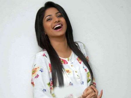 ರಚಿತಾ ರಾಮ್ ವಿರುದ್ಧ ಪುನೀತ್ ಫ್ಯಾನ್ಸ್ ಸಮರ