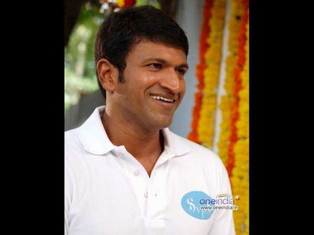 ಪುನೀತ್ ರಾಷ್ಟ್ರಗೀತೆ ಹಾಡಿ ಕಬಡ್ಡಿ ಲೀಗ್ ಗೆ ಚಾಲನೆ